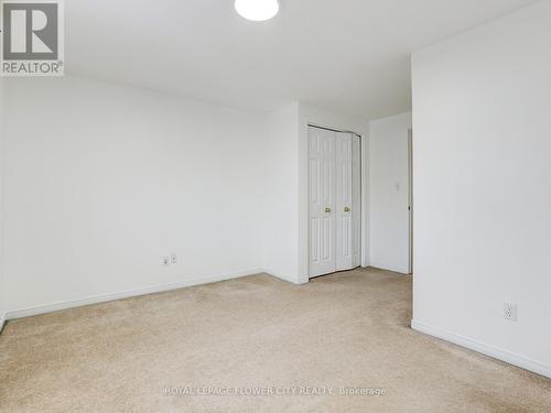 128 Donnenwerth Drive, Kitchener, ON - Indoor Photo Showing Other Room