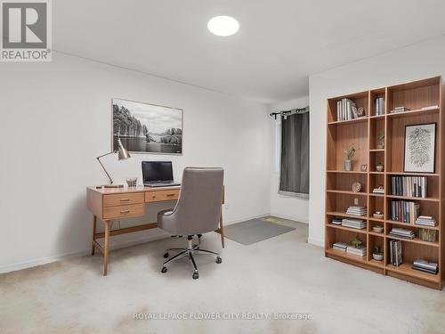 128 Donnenwerth Drive, Kitchener, ON - Indoor