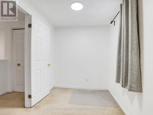 128 Donnenwerth Drive, Kitchener, ON - Indoor Photo Showing Other Room