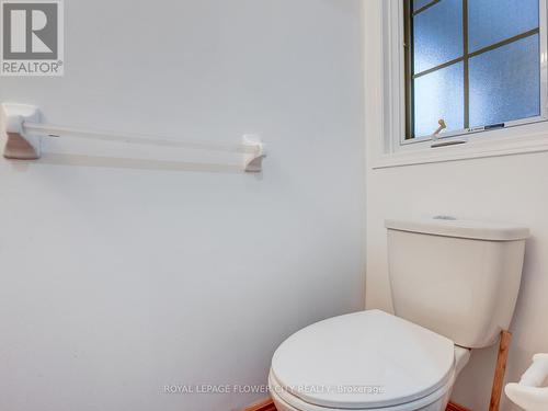 128 Donnenwerth Drive, Kitchener, ON - Indoor Photo Showing Bathroom