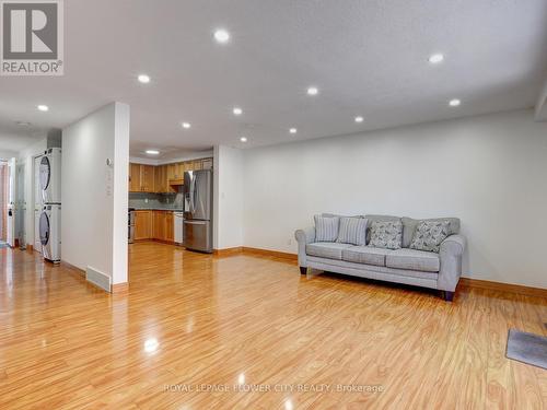 128 Donnenwerth Drive, Kitchener, ON - Indoor