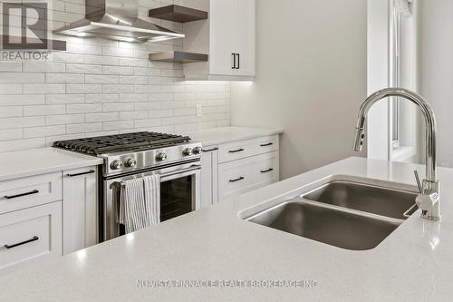 2138 Wallingford Avenue, London North (North R), ON - Indoor Photo Showing Kitchen With Double Sink With Upgraded Kitchen