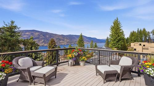 1130 Lynn Court  Kelowna, BC V1V 1H1