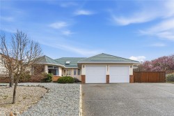 5351 Fillinger Cres Nanaimo, BC V9V 1H6