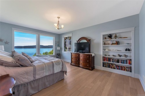 1179 Barnes Rd, Crofton, BC 