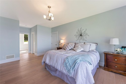 1179 Barnes Rd, Crofton, BC 