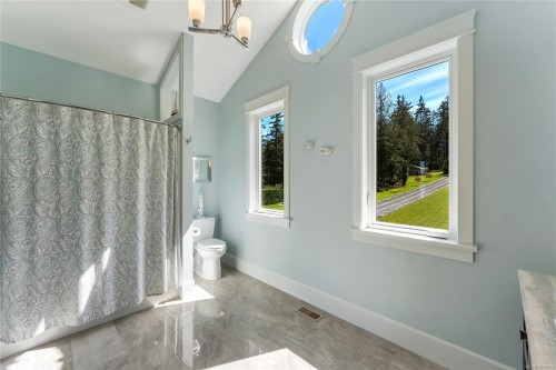 1179 Barnes Rd, Crofton, BC 