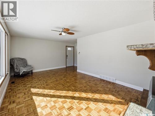 82 Burton Street, Grand Coulee, SK - Indoor Photo Showing Other Room