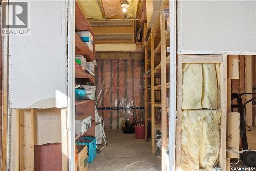 82 Burton Street, Grand Coulee, SK - Indoor