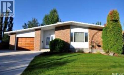 302 Bentham Crescent, Saskatoon, SK - Outdoor