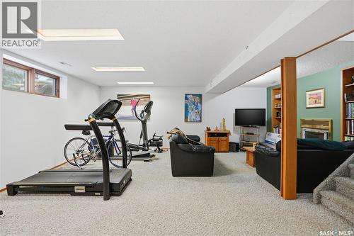 302 Bentham Crescent, Saskatoon, SK - Indoor Photo Showing Gym Room