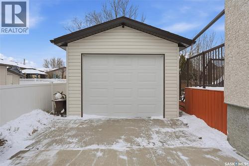 6914 Cunningham Drive, Regina, SK - Outdoor With Exterior