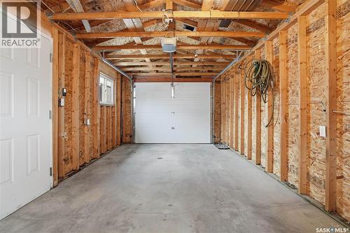 6914 Cunningham Drive, Regina, SK - Indoor Photo Showing Garage