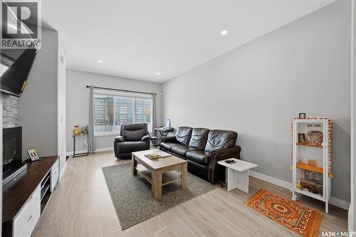 608 Brighton Gate, Saskatoon, SK - Indoor Photo Showing Living Room