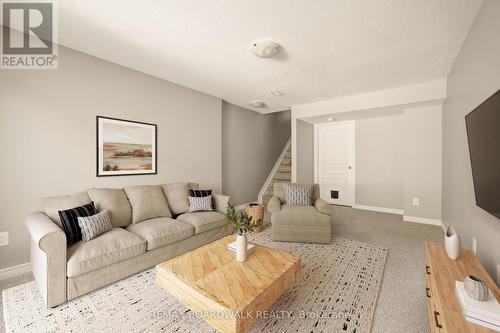 32 Code Crescent, Carleton Place, ON - Indoor Photo Showing Living Room