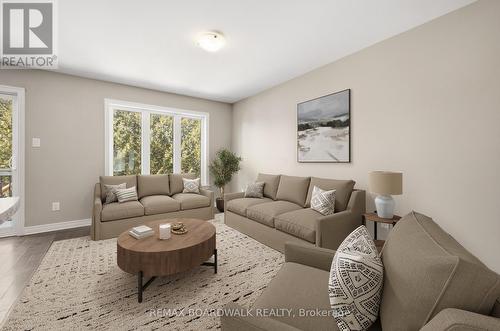 32 Code Crescent, Carleton Place, ON - Indoor Photo Showing Living Room