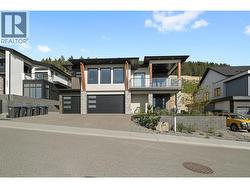 695 Deans Drive Kelowna, BC V1P 1A1