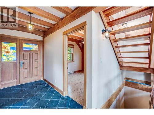 130 8Th Street N, Kaslo, BC - Indoor Photo Showing Other Room