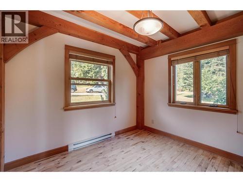 130 8Th Street N, Kaslo, BC - Indoor Photo Showing Other Room