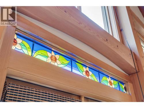130 8Th Street N, Kaslo, BC - Indoor Photo Showing Other Room
