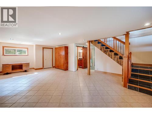 130 8Th Street N, Kaslo, BC - Indoor Photo Showing Other Room
