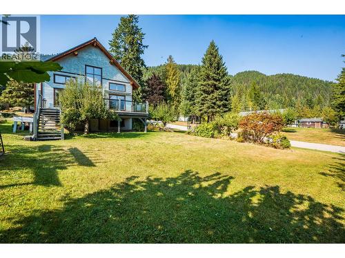 130 8Th Street N, Kaslo, BC - Outdoor With Deck Patio Veranda