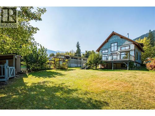 130 8Th Street N, Kaslo, BC - Outdoor