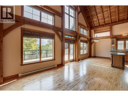 130 8Th Street N, Kaslo, BC - Indoor Photo Showing Other Room