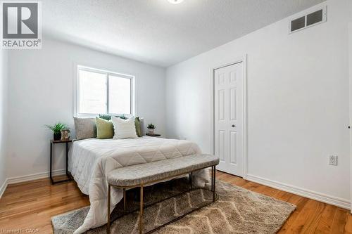 62 Spadara Drive, Hamilton, ON - Indoor Photo Showing Bedroom