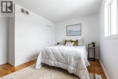 62 Spadara Drive, Hamilton, ON - Indoor Photo Showing Bedroom