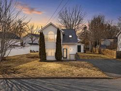 14 Bucheron Crescent  Sackville, NS B4E 3E6