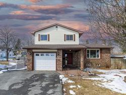 23 Kuluna Court Cole Harbour, NS B2W 5K9