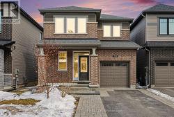 13 ALLAN MOORE PLACE Ottawa, ON K2S 2A9