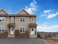218 Darlington Drive Middle Sackville, NS B4E 0H4