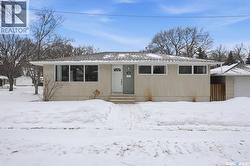 11 Ling STREET  Saskatoon, SK S7H 3G4