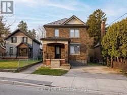 125 WILHELM STREET  Kitchener, ON N2H 5S3