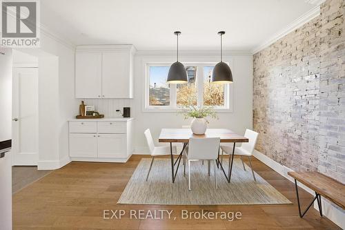 125 Wilhelm Street, Kitchener, ON - Indoor Photo Showing Dining Room