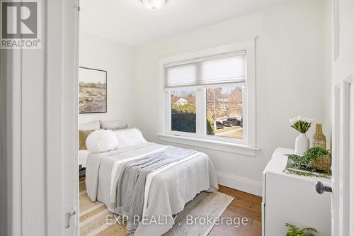 125 Wilhelm Street, Kitchener, ON - Indoor Photo Showing Bedroom