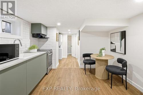 125 Wilhelm Street, Kitchener, ON - Indoor Photo Showing Kitchen