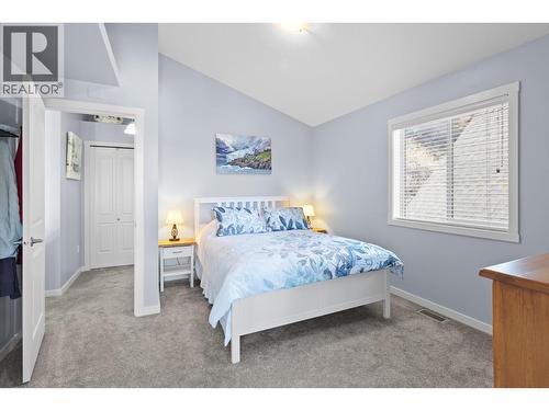 6844 Santiago Loop, Kelowna, BC - Indoor Photo Showing Bedroom