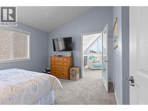 6844 Santiago Loop, Kelowna, BC - Indoor Photo Showing Bedroom