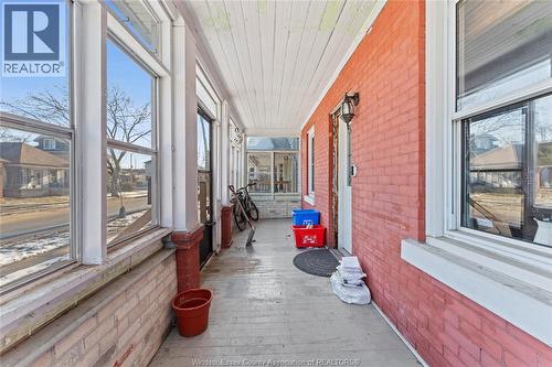 977 Gladstone, Windsor, ON -  With Exterior