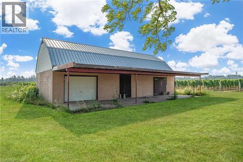 3503 Lakeshore Road, Lincoln, ON - Outdoor