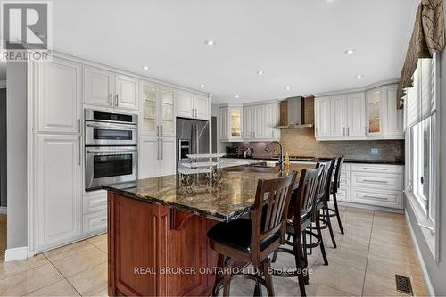 2145 Oneida Crescent, Mississauga, ON - Indoor Photo Showing Kitchen With Upgraded Kitchen