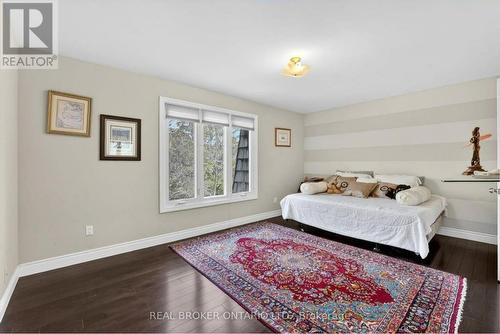 2145 Oneida Crescent, Mississauga, ON - Indoor Photo Showing Bedroom