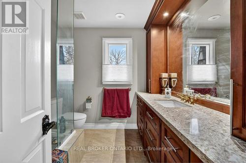 2145 Oneida Crescent, Mississauga, ON - Indoor Photo Showing Bathroom