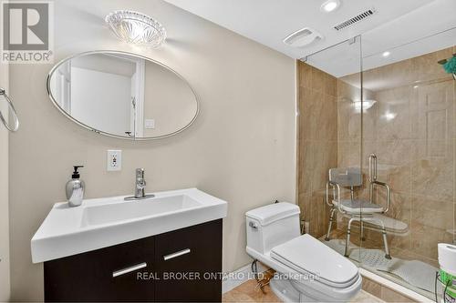 2145 Oneida Crescent, Mississauga, ON - Indoor Photo Showing Bathroom