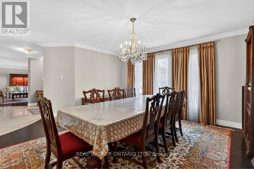 2145 Oneida Crescent, Mississauga, ON - Indoor Photo Showing Dining Room