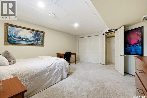 3803 Bow Bay, Regina, SK - Indoor Photo Showing Bedroom
