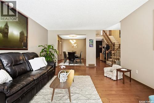 3803 Bow Bay, Regina, SK - Indoor Photo Showing Living Room